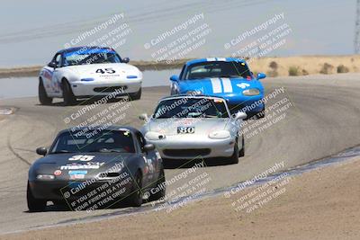 media/Jun-05-2022-CalClub SCCA (Sun) [[19e9bfb4bf]]/Group 1/Race/